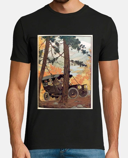 Camiseta coche viejo en las montañas