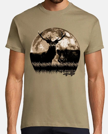 T-shirt deer and boar