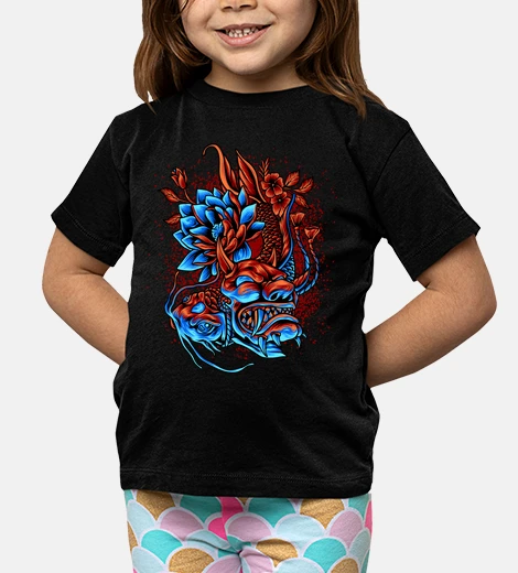 Abbigliamento demone oni e pesce koi giapponese