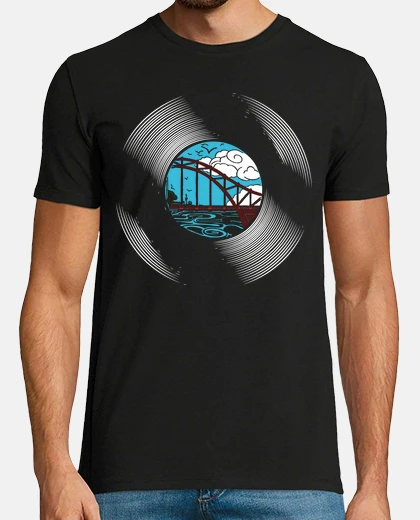 Camiseta Disco Vinilo Paisaje Puente y Gaviotas