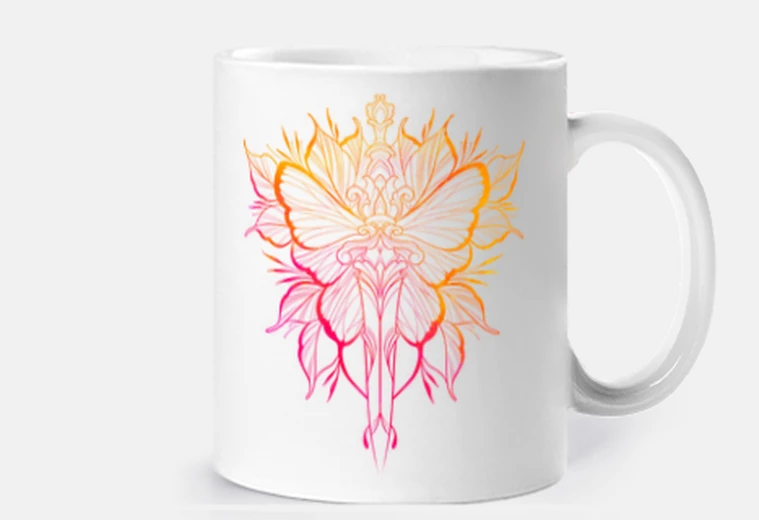 Tazza disegno style tatuaggio farfalla e pugn