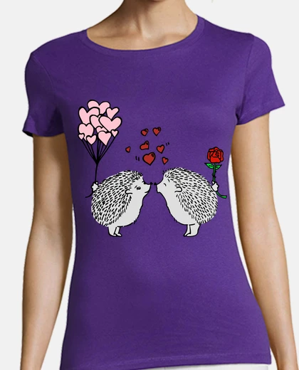 Playera dos pequeños erizos enamorados, de corazón, románticos,