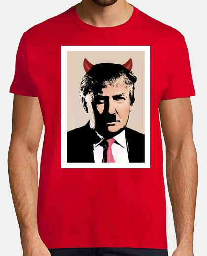 Camiseta dump trump - demonio hitler