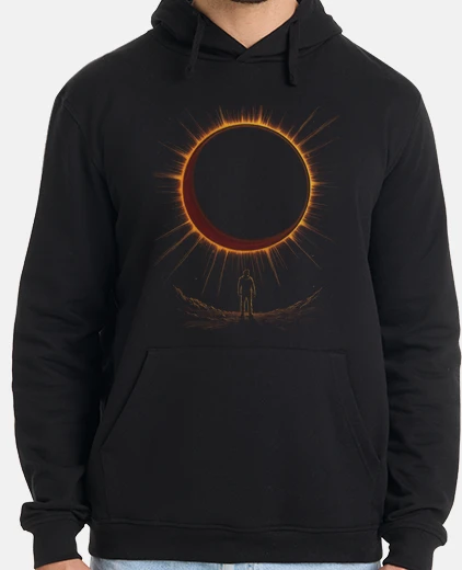 Sudadera eclipse man looking at sun moon