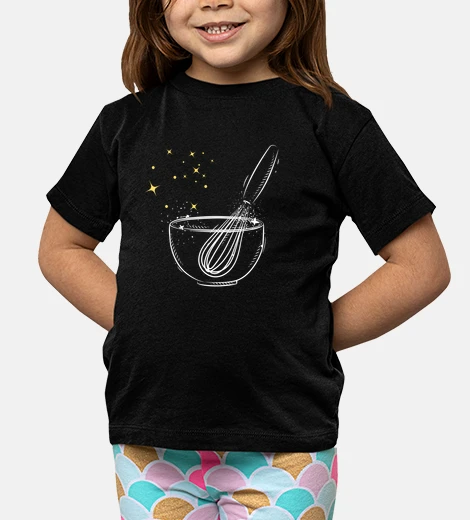 Ropa ensaladera y batidor de repostería