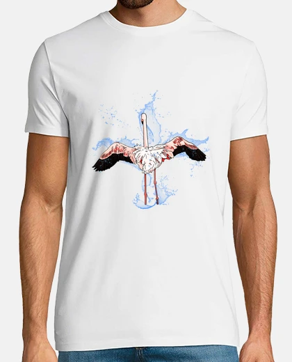 Camiseta flamenco con alas abiertas