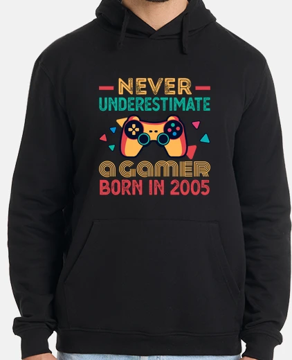 Hoodie Gamer Born in 2005 Birthday Gaming Gift