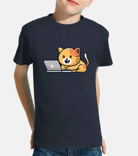 Ropa gatito con su laptop
