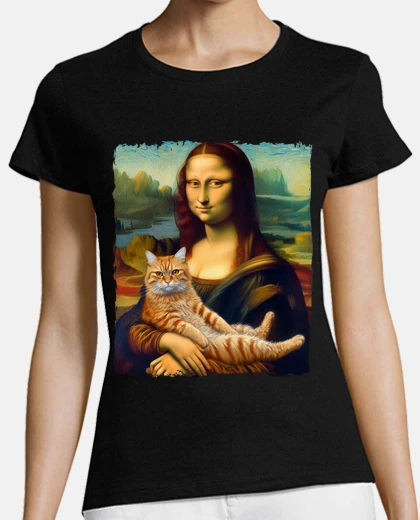 Playera ginger cat in museum arms