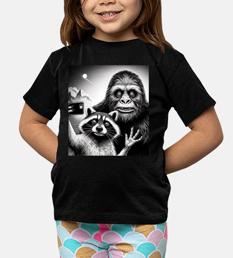 Abbigliamento gorilla che si fa un selfie procione titi procione bigfoot