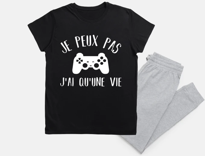 Pyjama i can&#39;t i only have one life gamer humor