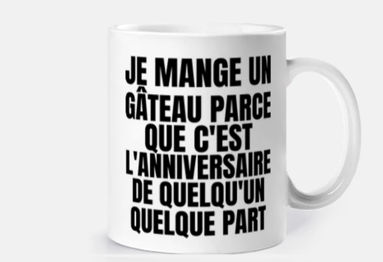 Mug je mange un gâteau