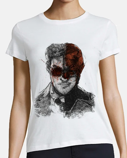 Playera Justice is blind