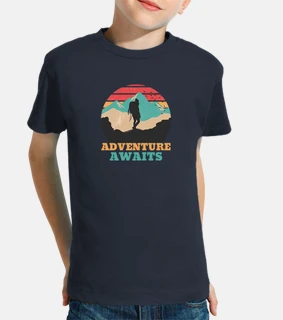 la aventura aguarda - hombre caminando 