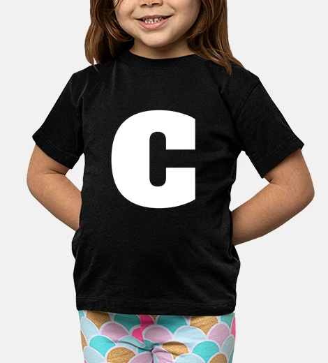 Ropa letra c mayúscula alfabeto monograma