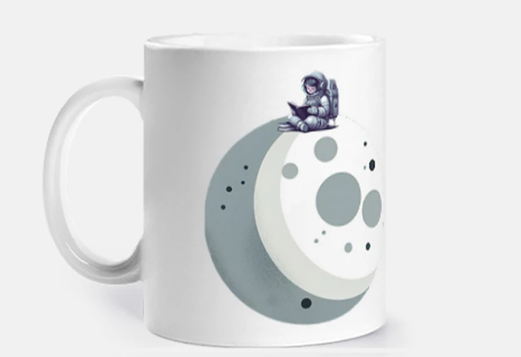 Taza Leyendo en la Luna