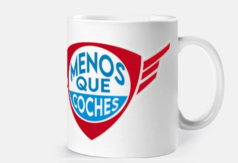 Taza LOGO Menos Que Coches
