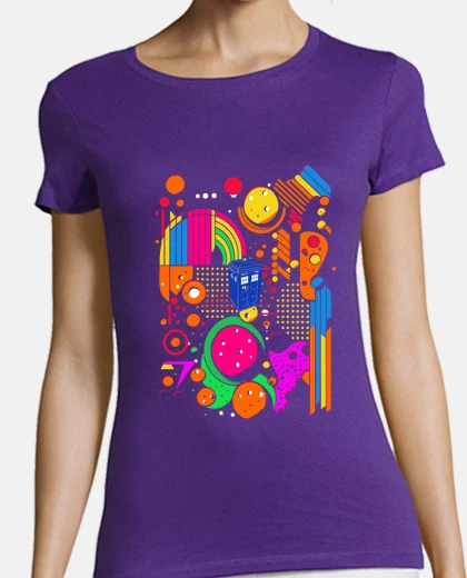 Playera lost in psychedelic space and time