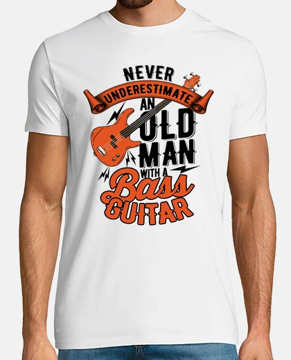 T-shirt mai sottovalutare un vecchio con a