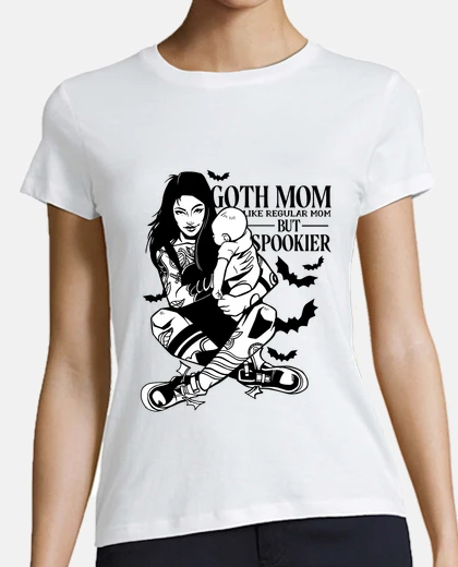 Playera mamá de estilo gótico con su hijo, normal pero aterradora para los demás,