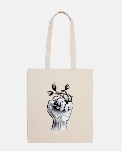 Borsa mano strega con unghie nere e anello mo