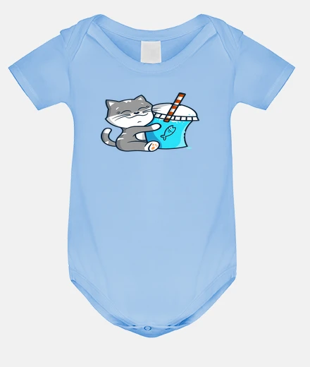 Vêtements mignon petit chat avec un milkshake