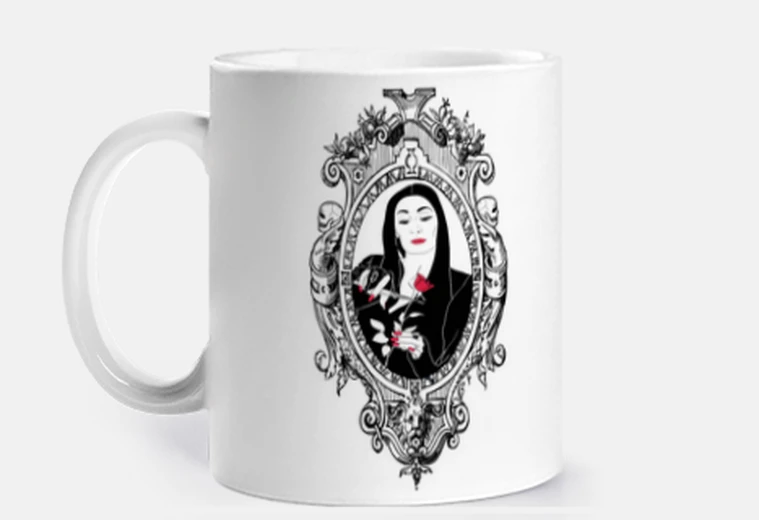 Cup morticia addams