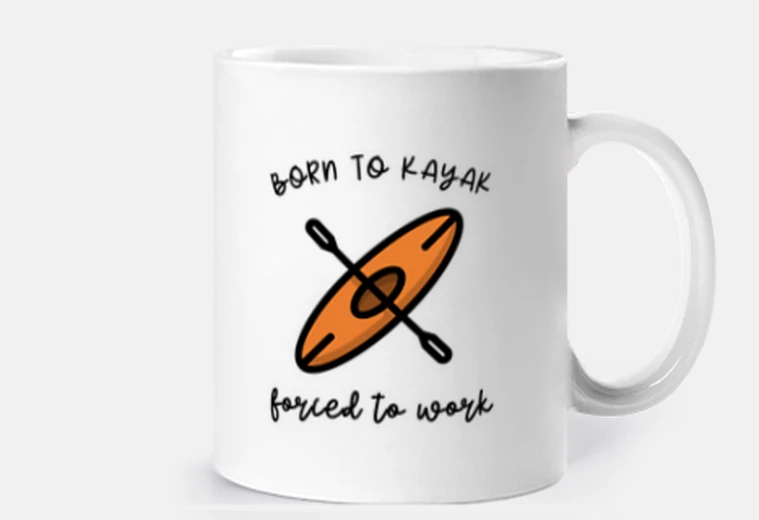 Tazza nato per il kayak costretto a lavorare