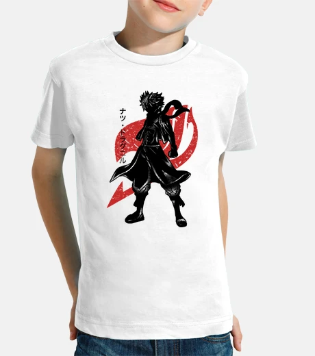 Ropa natsu carmesí