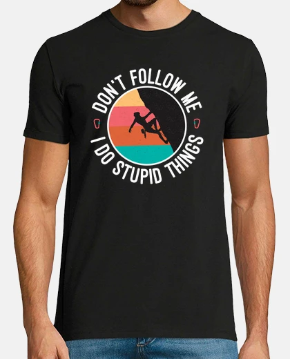 Tee-shirt ne follow pas en train de grimper