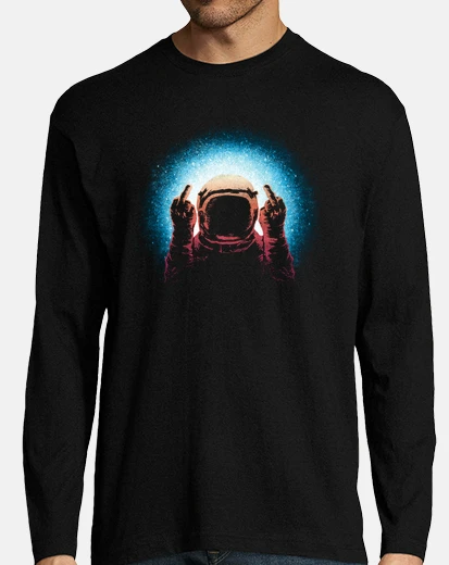 T-shirt negative space