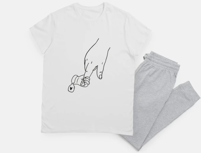 Pijama niño de la mano, padre, madre, ternura romántica,