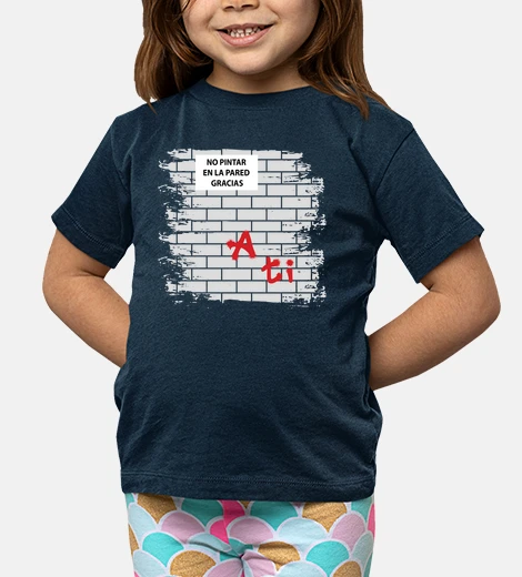 Kids not paint on the wall thanks to you