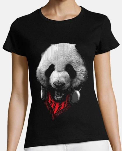 Playera panda con estilo