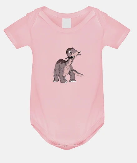 Vêtements petite recherche de pieds dans de la terre before time