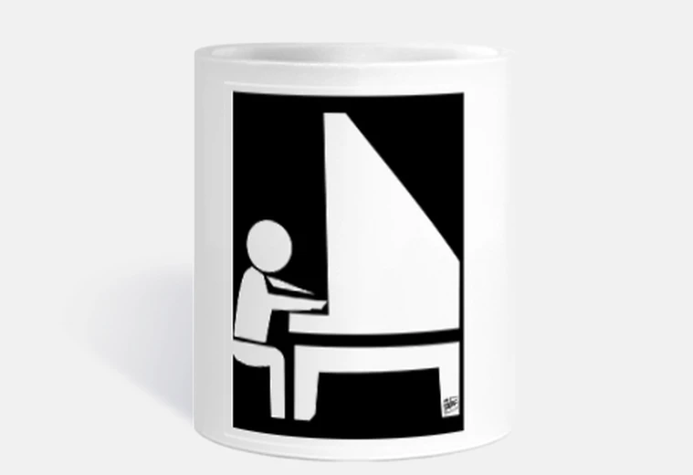 Cup Pianist