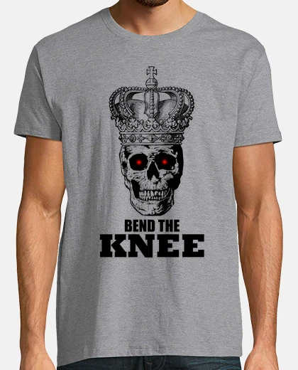 Tee-shirt plie le crâne de la couronne du genou