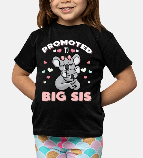 Abbigliamento promossa a sorella maggiore simpatica s
