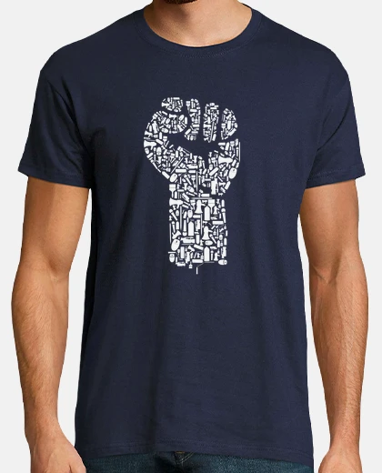 T-shirt pugno