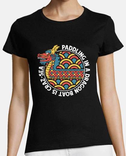 T-shirt remare su una barca-drago è una follia