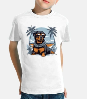 rottweiler con gafas de sol en la playa