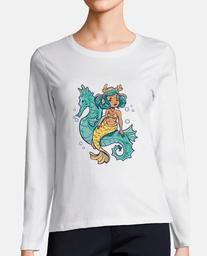 Playera sirena montada en un caballito de mar.