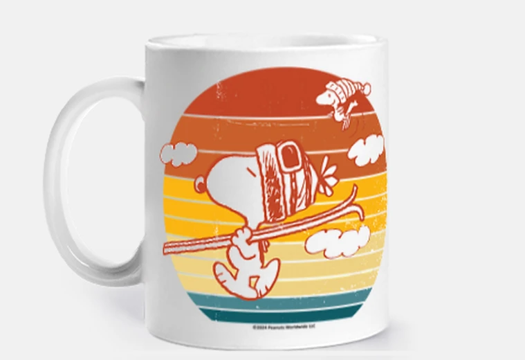 Cup Snoopy and Woodstock skiing