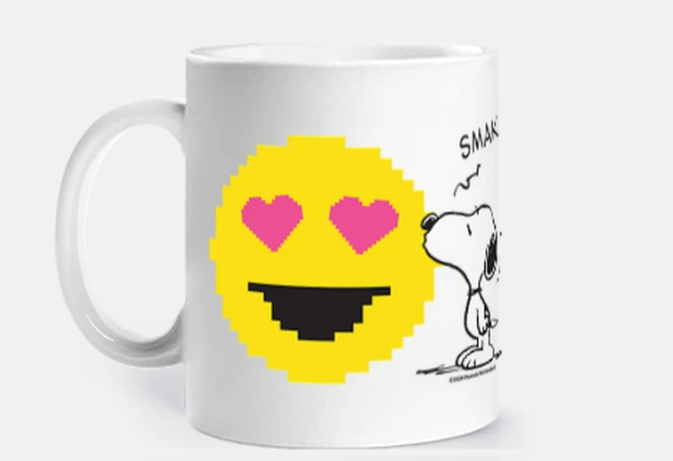 Mug Snoopy émoticône coeur oeil