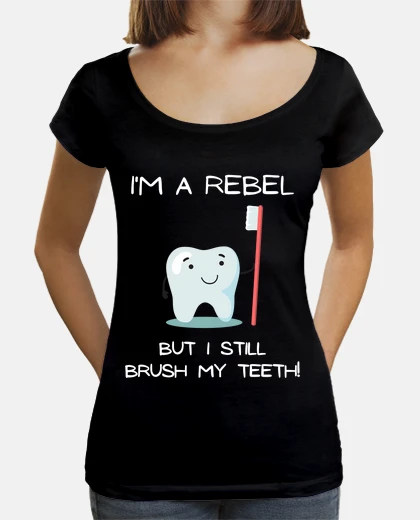 T-shirt Sono un ribelle ma mi lavo ancora i den