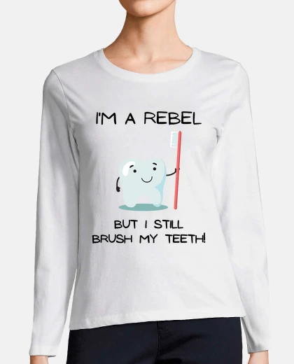 T-shirt Sono un ribelle ma mi lavo ancora i den