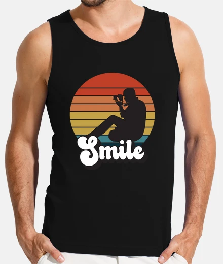 Camiseta sonríe para la cámara