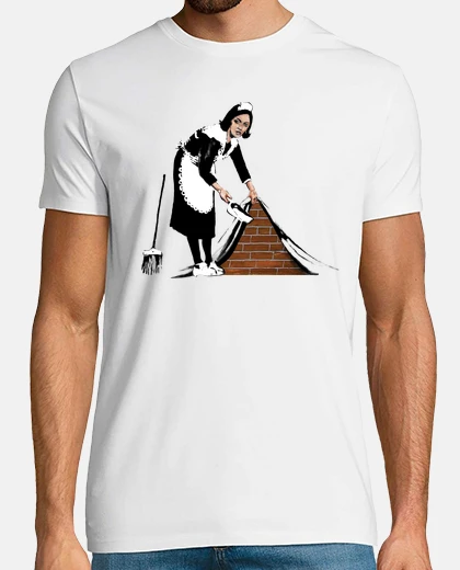 Tee-shirt Sweeping It Under The Carpet - Maid  - Banksy
