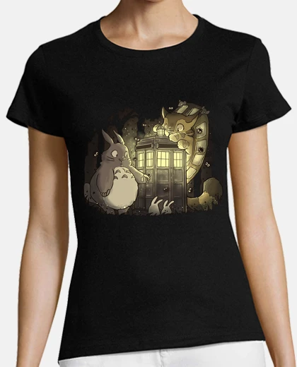 Playera tardis en el bosque