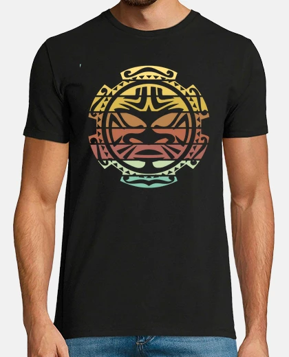 T-shirt tatuaggio del sole maori